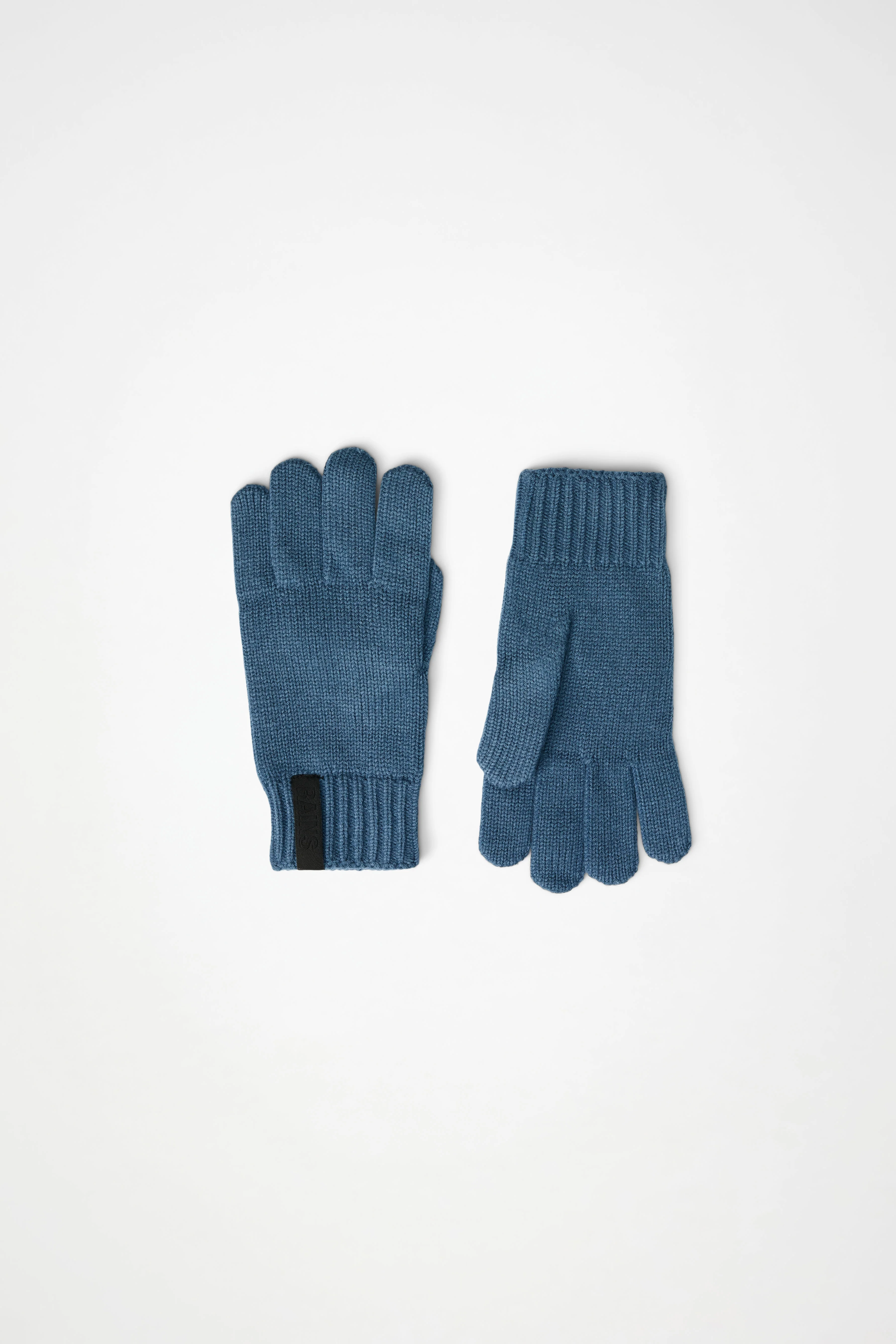 Knit gloves
