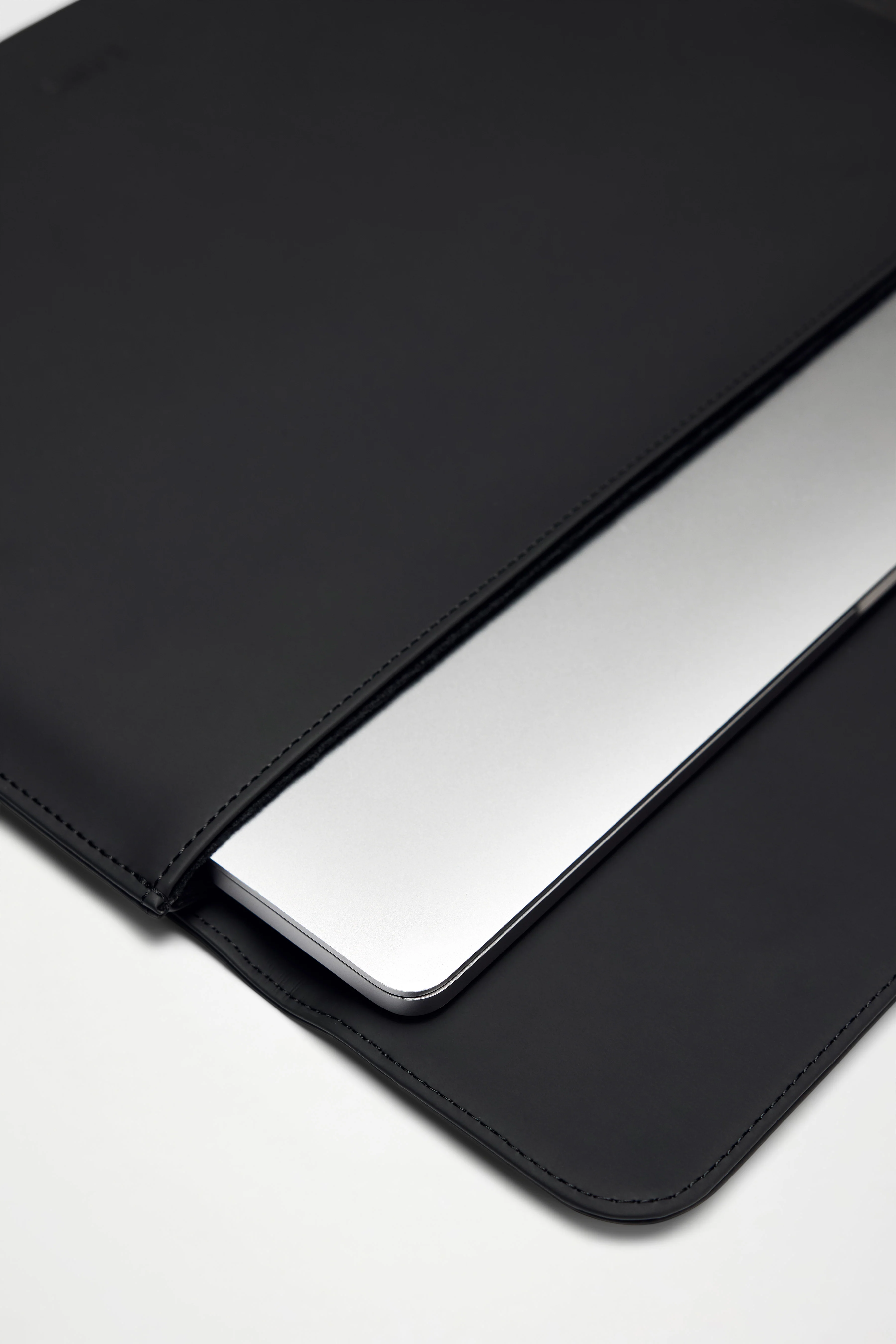 Laptop Portfolio 13??/14?? - Image 9