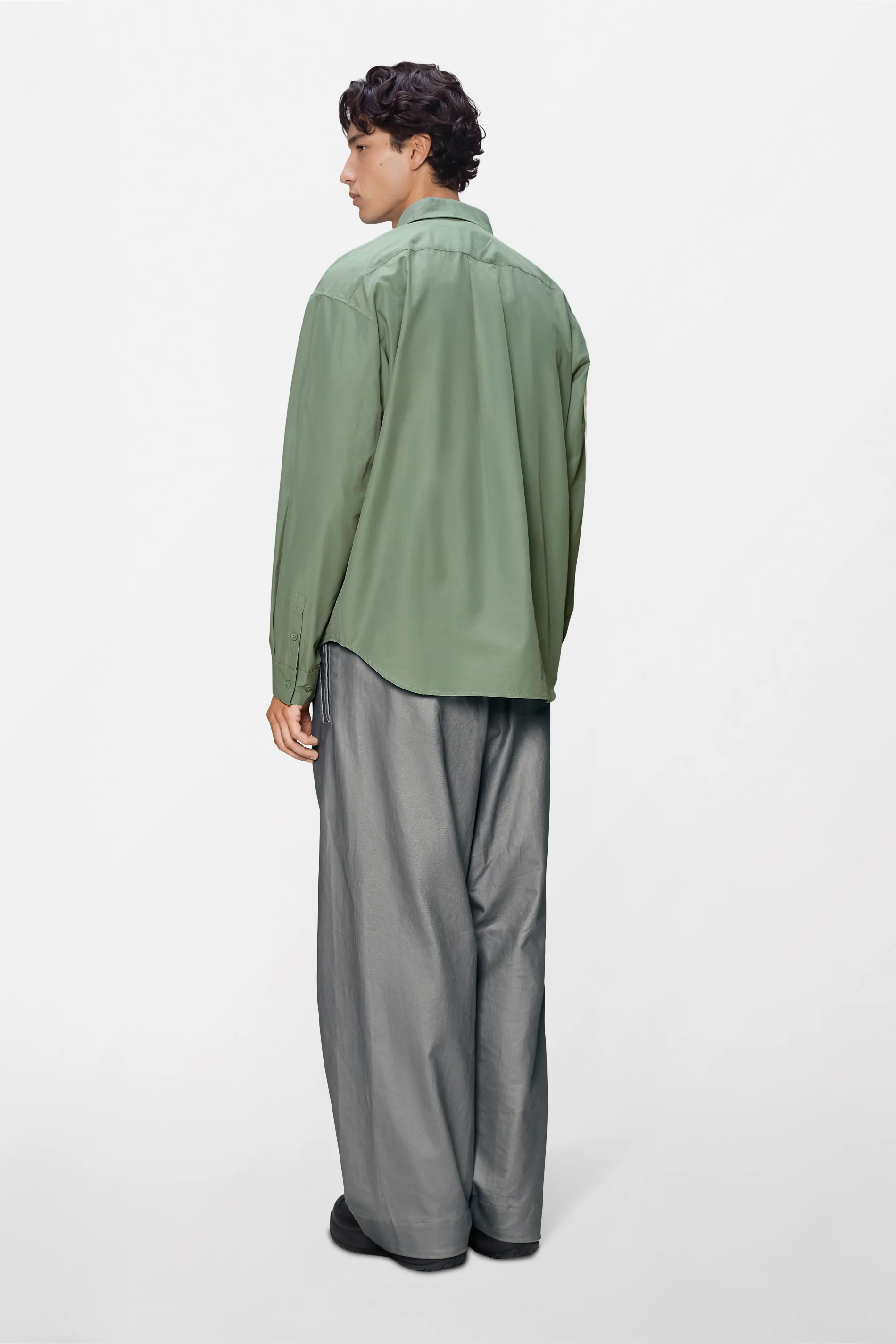 Light Woven Long Sleeve Shirt - Image 12