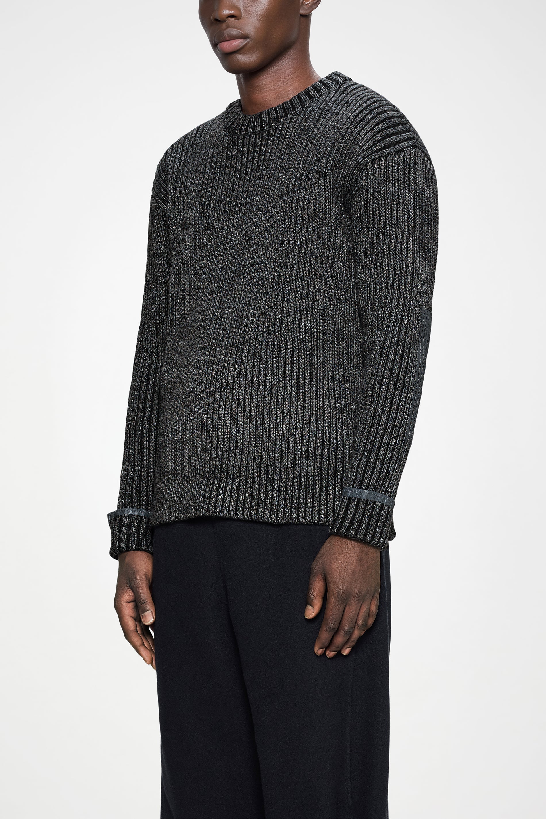 Sapa Knit Crew Neck - Image 4