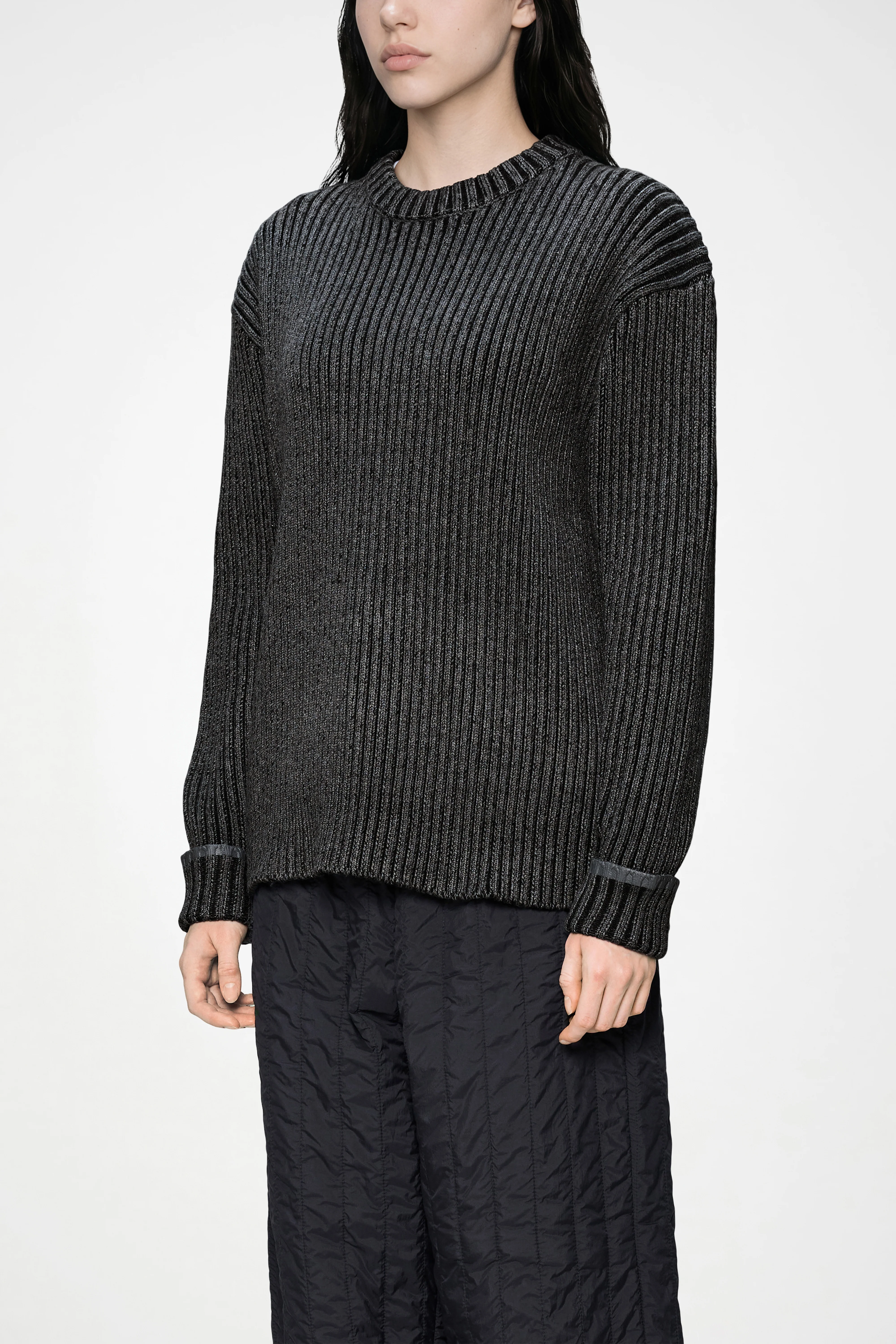 Sapa Knit Crew Neck - Image 9