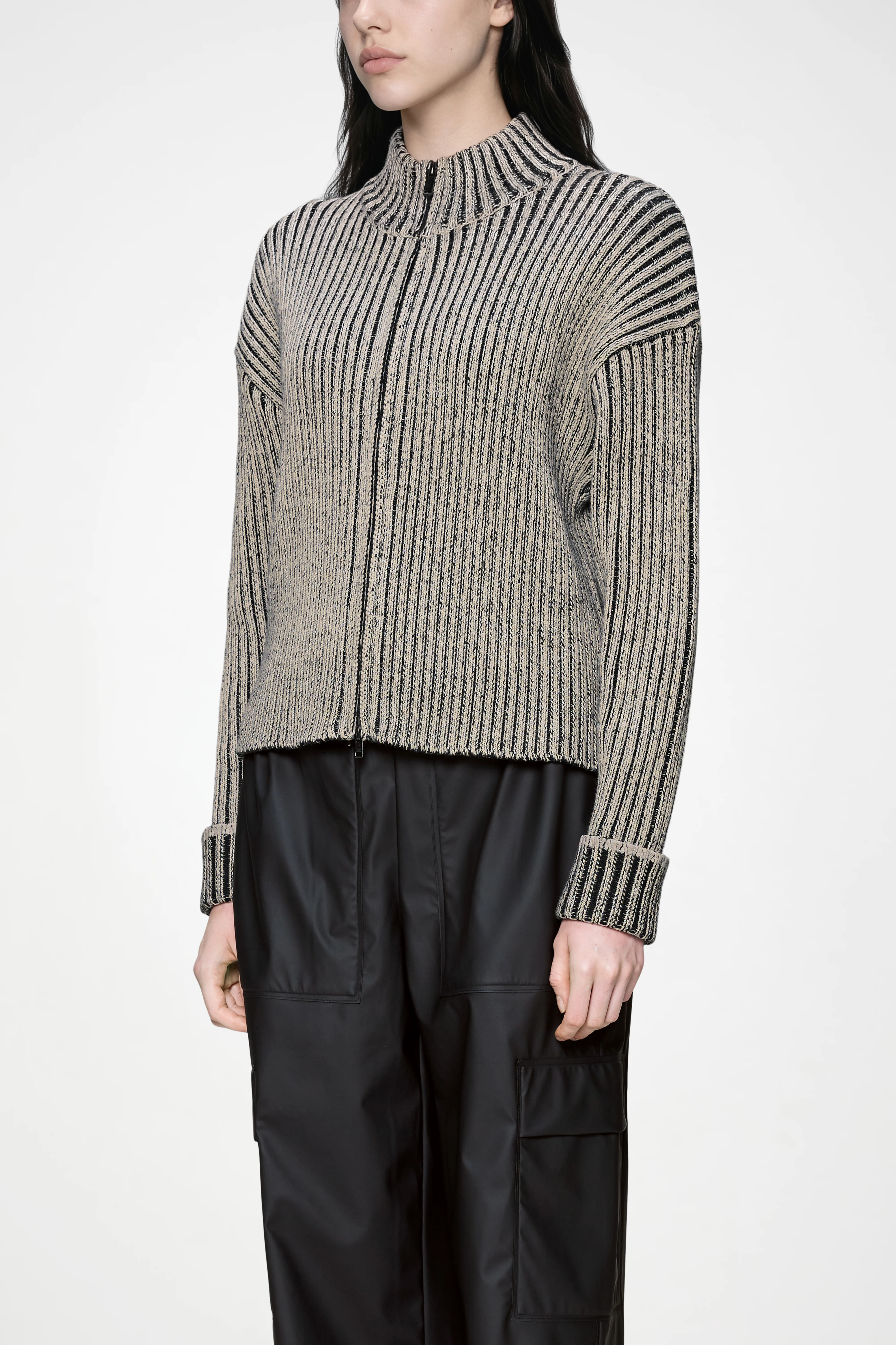 Sapa Knit W Zip Cardigan - Image 4